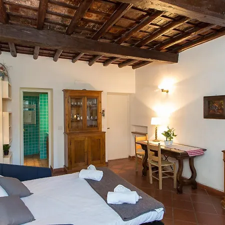 Scala By In Appartement Rome